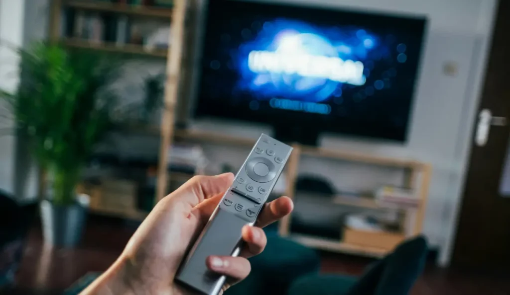 strong 8k iptv streaming on Smart TV